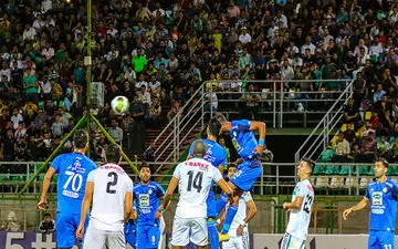 باشگاه مشهور لیگ برتری استقلالی‌ها را به تمسخر گرفت!