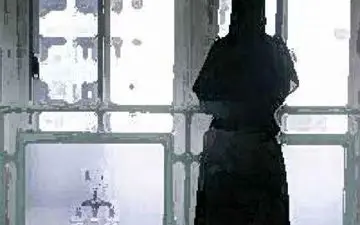 قراری شوم/دختر جوان با آن غریبه در خانه مادری اش چه می کرد؟