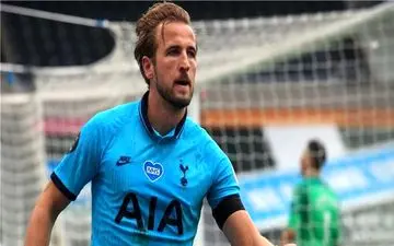 تاتنهام  به دنبال تمدید قرارداد هری کین