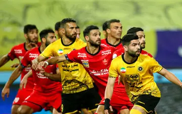 ایستگاه پایانی لیگ برتر؛ قهرمانی سپاهان یا پرسپولیس؟ + فیلم