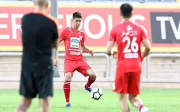 اظهار بی‌اطلاعی بازیکن پرسپولیس از قرارگرفتن در لیست مازاد