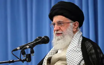 مزاح رهبر انقلاب با نحوه تکبیر گفتن حاضران