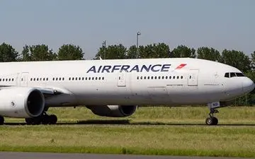 هواپیمای فرانسوی در اصفهان فرود اضطراری کرد