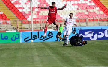  خطیبی طلسم سنگین تراکتور در خانه را شکست