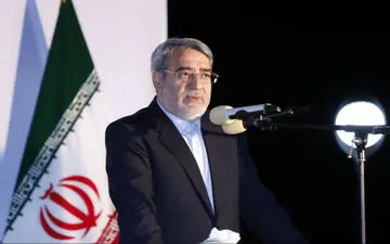 رحمانی فضلی:
باید با نگاه جهادی، اقتصاد مقاومتی را محقق کنیم