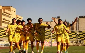 قیچی برگردان فیروز کار را تمام کرد؛ فجرسپاسی فاتح دربی!
