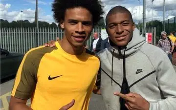 خریدبمب نقل و انتقالاتی دیگر و ماندگاری در تاریخ  فوتبال جهان 