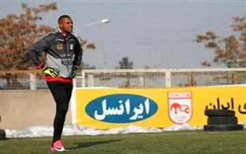  جذب دروازه‌بان ایرانی توسط سرخ پوشان منتفی شد