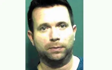  یک شعبده‌باز کانادایی به جرم آزار و اذیت زنان در شهربازی به 15 سال زندان محکوم شد. 