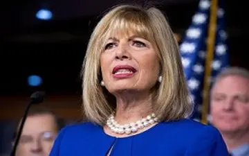 جکی اسپیر: ترامپ قبل از استیضاح، کناره گیری می‌کند!