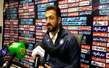 مربی گل گهر:ما فقط از داوران می خواهیم که عدالت را برقرار کنند/ رسیدن به قله ای که آقای قلعه نویی به آن می اندیشد، زمانبر است