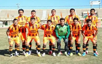 مهاجری پا پس نمی‌کشد!