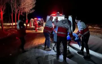 نجات جان مادر باردار گرفتار در برف و کولاک