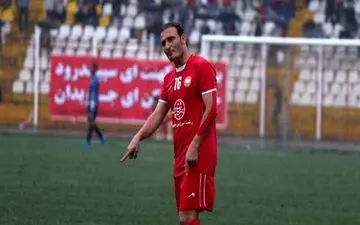 کاپیتان سپیدرود: فوتبالیست در سطح فروزان نمی‌آید شرط‌بندی کند