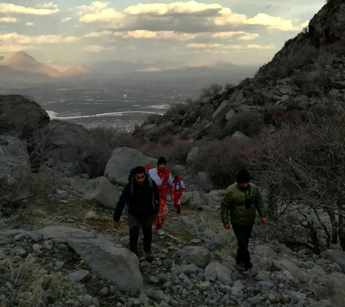 سقوط دلخراش کوهنورد ۶۴ساله از ارتفاعات پرآو+عکس
