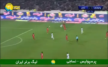 صحنه اخراج ربیع خواه در بازی برابر نساجی مازندران 