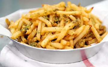 آنچه برای بدن پس از مصرف سیب زمینی سرخ شده رخ می دهد 