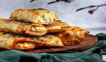 اگه وقتت کمه برای غذا درست کردن  بورک پیازچه پیشنهاد خوبیه!
