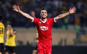 تصاویری دیدنی از جدال زیبای  ال کلاسیکو ایران / پرواز بلند هلی کوپتر ایرانی  بر فراز زاینده رود  