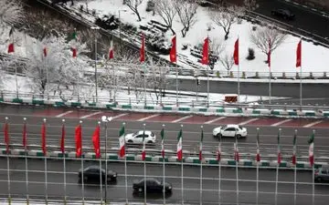 تهران سرد می‌ماند؛ بارش برف تا امشب، آلودگی از فردا