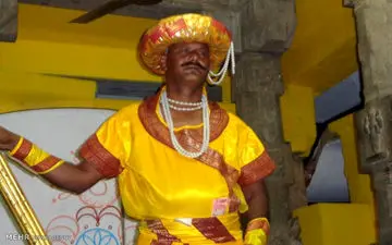 عجیب ترین شغل دنیا! + عکس