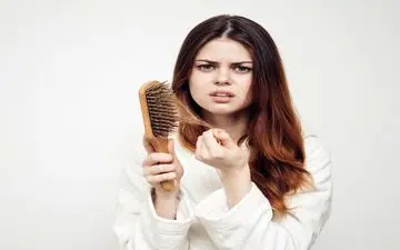 باورهای نادرست درباره ریزش مو؛ کدام گزینه درمانی بهتر است؟