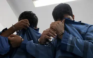  آرایشگر حرفه ای پولدار  در دامنقشه شیطانی دوبرادر 