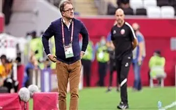 سرمربی عراق حاضر به استعفا نیست!