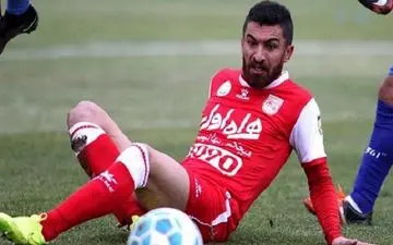 لژیونر ایرانی قصد شکایت از تیم پیشین خود را دارد