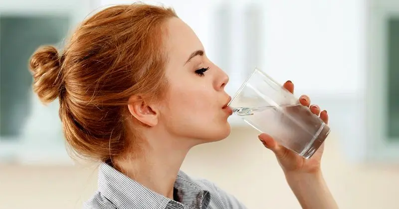 نوشیدن آب و فواید بی شمار آن برای سلامت بدن | خبرگزاری ایلنا