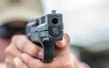 شلیک مرگبار پلیس به مرد مسلح در قم / پلیس مجبور به شلیک شد 