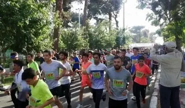 مسابقه دو همگانی گرامیداشت هفته دفاع مقدس روز جمعه در کرمانشاه برگزار می‌شود

 


