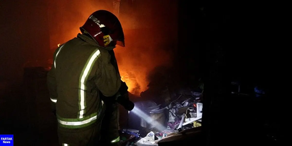 آتش‌سوزی در پاساژ تیراژه تهران/ احتمال محبوس شدن ده نفر در محل حادثه
