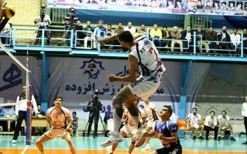 تصاویری دیدنی از والیبال سایپا و شهرداری ورامین