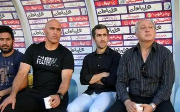  سرمربی استقلال از پیشکسوتان این تیم  برای حضور در تمرینات دعوت کرد