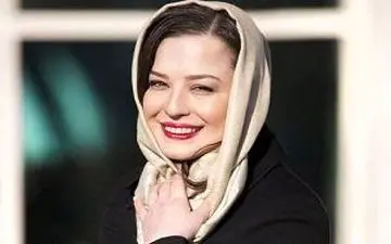 شادی بی اندازه مهراوه شریفی نیا در استادیوم آزادی