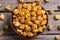طرز تهیه پاپ کورن کاراملی؛ میان‌وعده‌ای خوشمزه و خانگی با طعمی خاص
