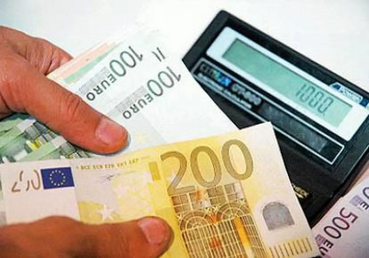  بانک مرکزی: سقف نگهداری ارز 10 هزار یورو تعیین شد