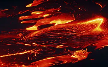 کوه آتشفشانی که آرام نمی‌گیرد/ تبدیل شدن هاوایی به شهری از جنس مواد مذاب + فیلم