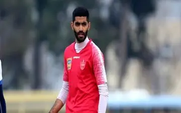 مدافع پرسپولیس: عجله‌ای برای بازی ندارم/ پرسپولیس نیاز به آرامش دارد