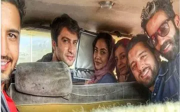 سلفی فشرده بهرام رادان به همراه دوستانش داخل خودرو (عکس)
