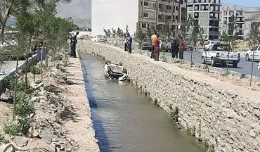 سقوط خودرو به رودخانه شهرک فرهنگیان همدان