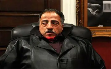 آقای بازیگر: بجز همسرم کسی به من کادو نمی‌دهد! +عکس 