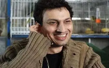 بازیگر مشهور طنز بستری شد