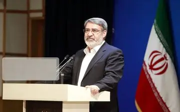 رحمانی فضلی: رسیدگی به مسئله کاغذ باید در اولویت قرار بگیرد