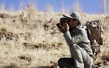 بریدن گوش قرق‌بان کالپوشی با تبر توسط مرد بی رحم! + جزییات
