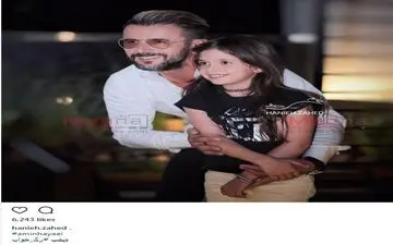 امین حیایی به همراه دختر پژمان بازغی در اکران رگ خواب (عکس)