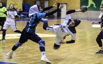 دعوت چهار بازیکن و یک مربی ایلامی به تیم ملی هندبال بانوان کشور
