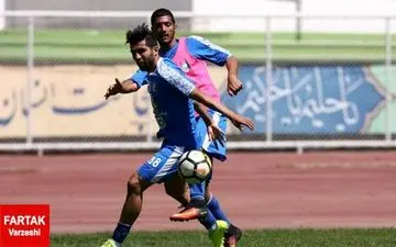 پیشنهاد دارم و در حال بررسی هستم/ مشکلی برای جدایی از استقلال ندارم/ قرارداد، دستم را باز گذاشته است