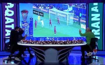 واکنش خیابانی و خداداد عزیزی به گل اول ایران | فیلم